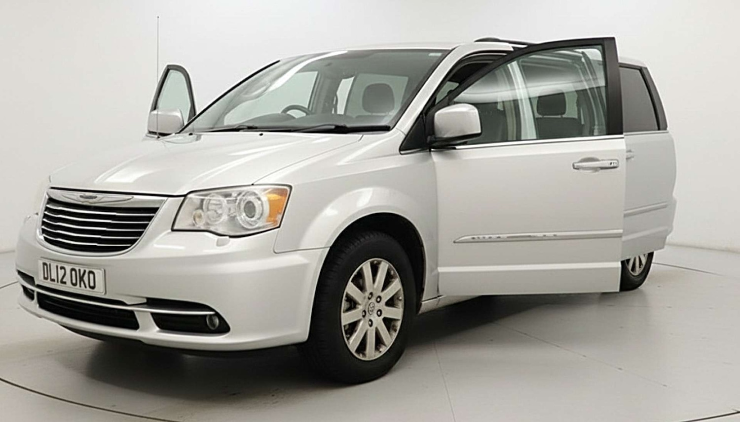 Used Chrysler Voyager 2012 for sale - 77090220: Photo 3