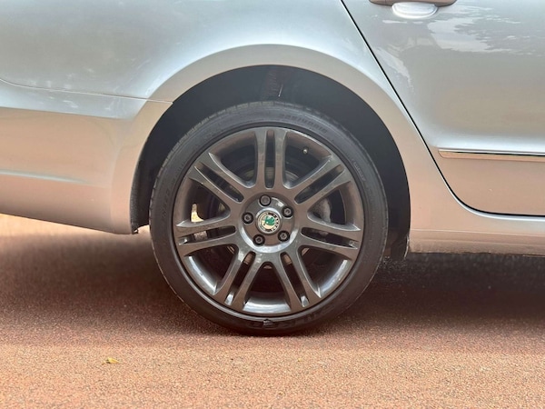 Used Skoda Superb 2012 for sale - 74415955: Photo 11
