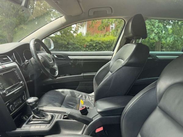 Used Skoda Superb 2012 for sale - 74415955: Photo 30