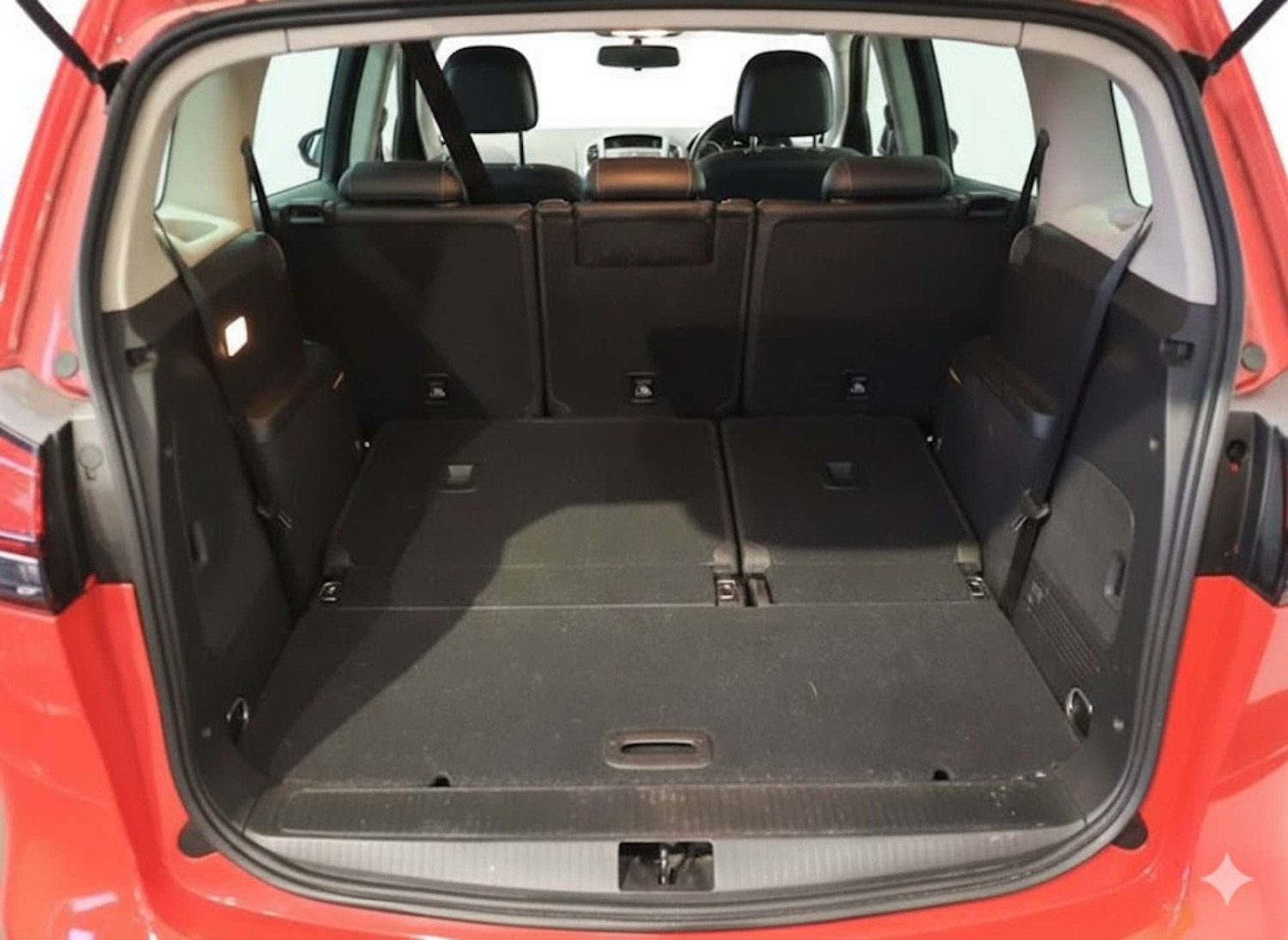 Used Vauxhall Zafira 2015 for sale - 77535015: Photo 14