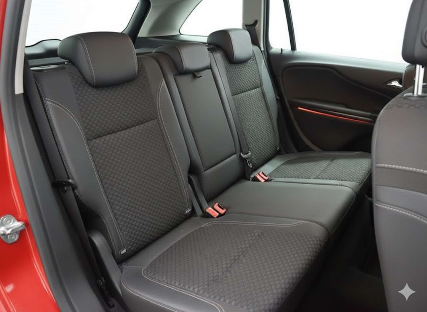 Used Vauxhall Zafira 2015 for sale - 77535015: Photo 15