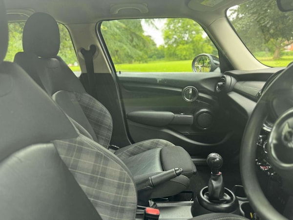 Used MINI Hatch 2018 for sale - 75386915: Photo 29