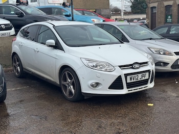 2012 - 1.6 EcoBoost Titanium X 5dr