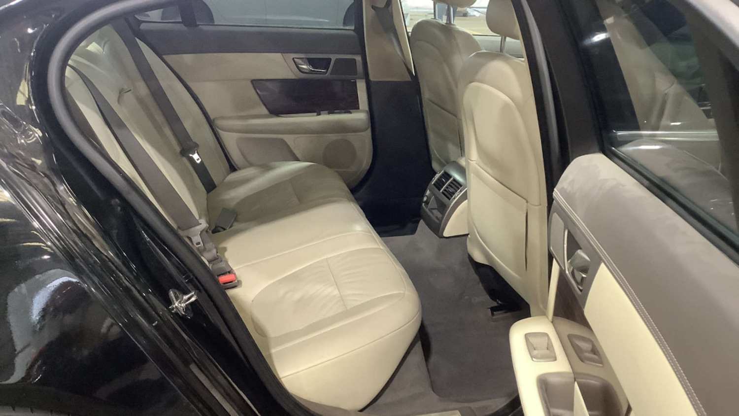 Used Jaguar XF 2011 for sale - 78148806: Photo 6