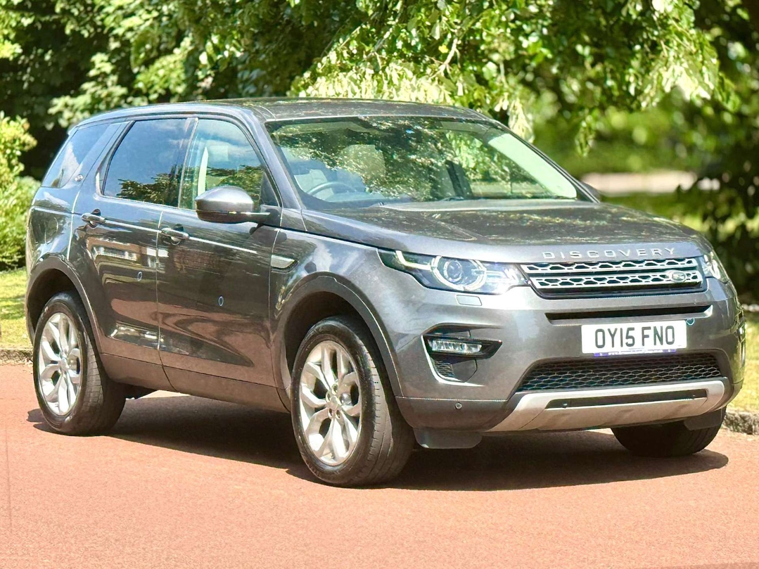 Used Land Rover Discovery Sport 2015 for sale - 77353616: Photo 2
