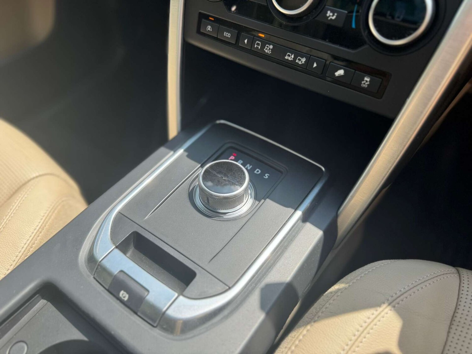 Used Land Rover Discovery Sport 2015 for sale - 77353616: Photo 22