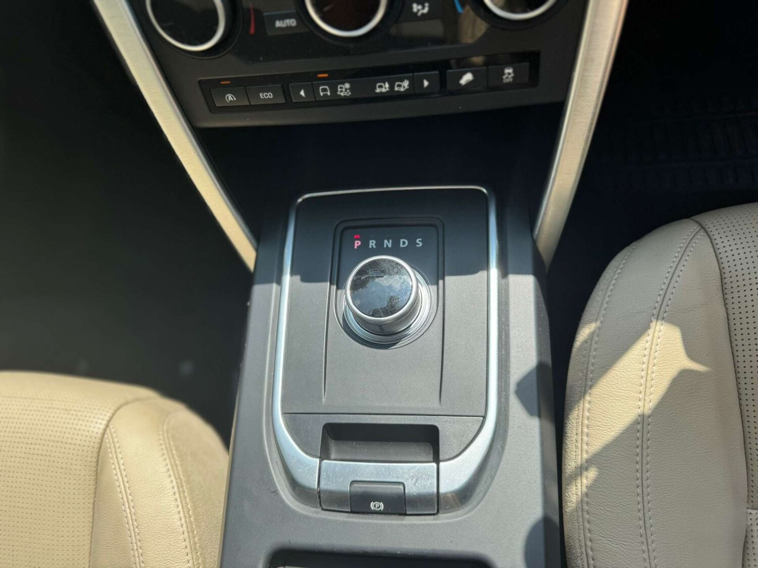 Used Land Rover Discovery Sport 2015 for sale - 77353616: Photo 23