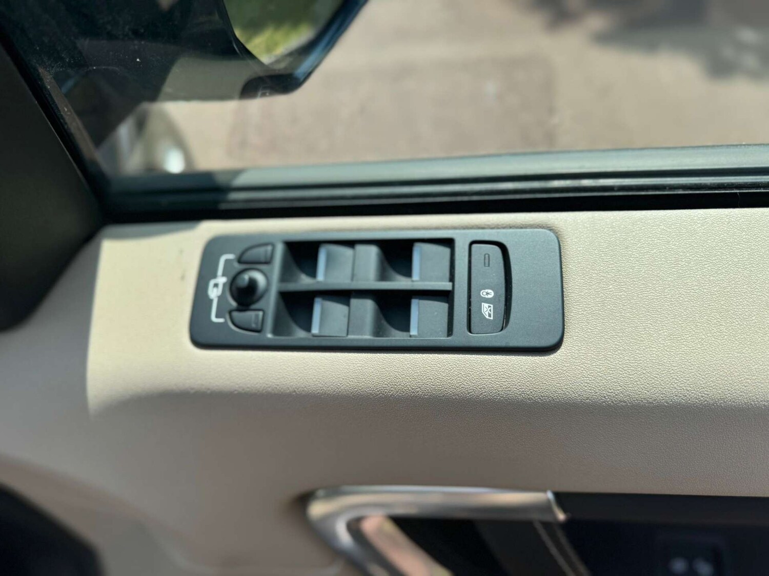 Used Land Rover Discovery Sport 2015 for sale - 77353616: Photo 29