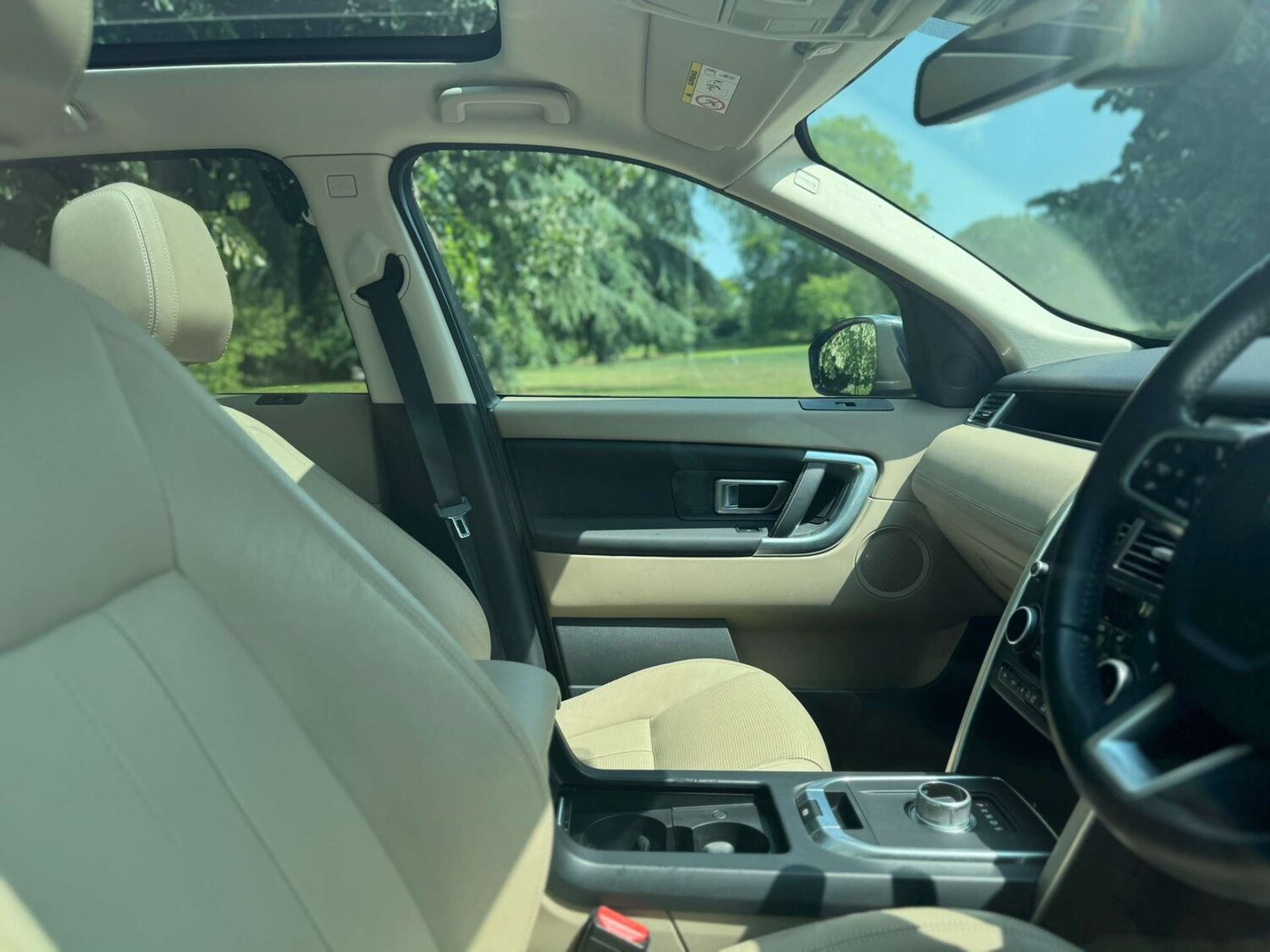 Used Land Rover Discovery Sport 2015 for sale - 77353616: Photo 31