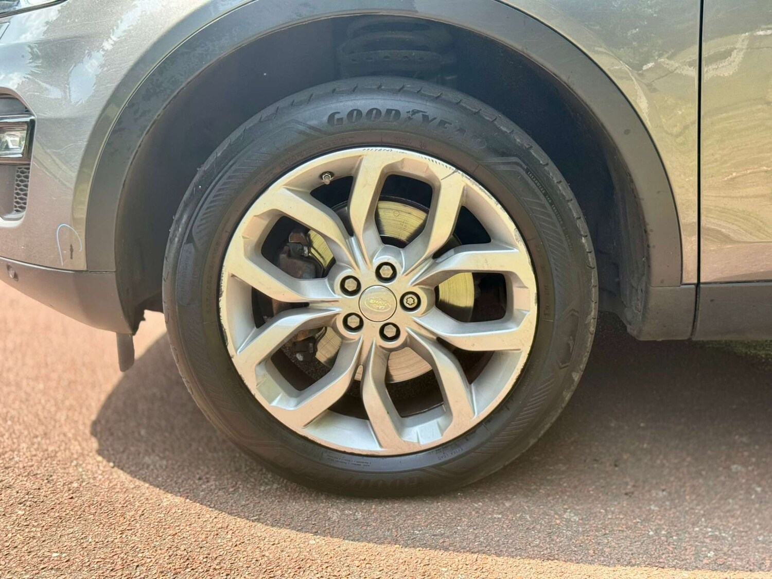 Used Land Rover Discovery Sport 2015 for sale - 77353616: Photo 38