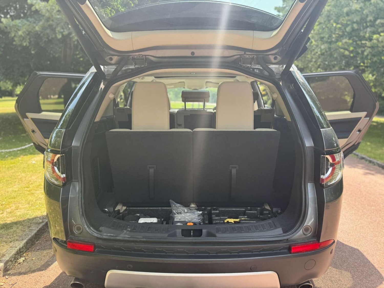 Used Land Rover Discovery Sport 2015 for sale - 77353616: Photo 44