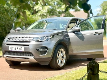 Used Land Rover Discovery Sport 2015 for sale - 77353616: Photo