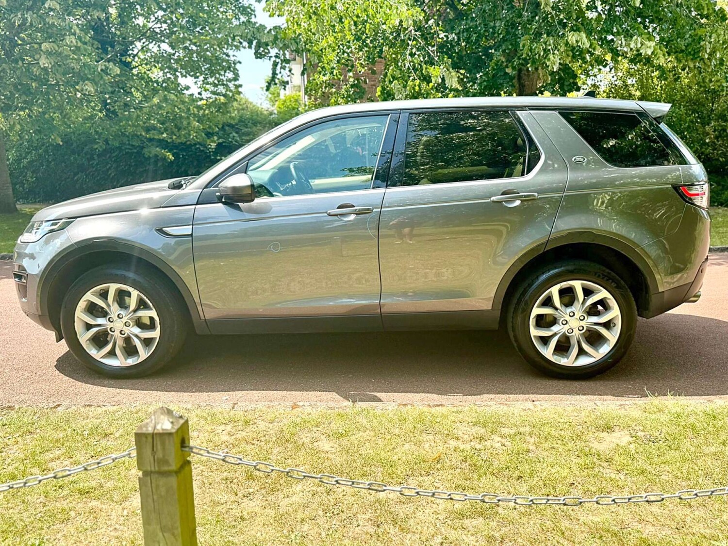 Used Land Rover Discovery Sport 2015 for sale - 77353616: Photo 57