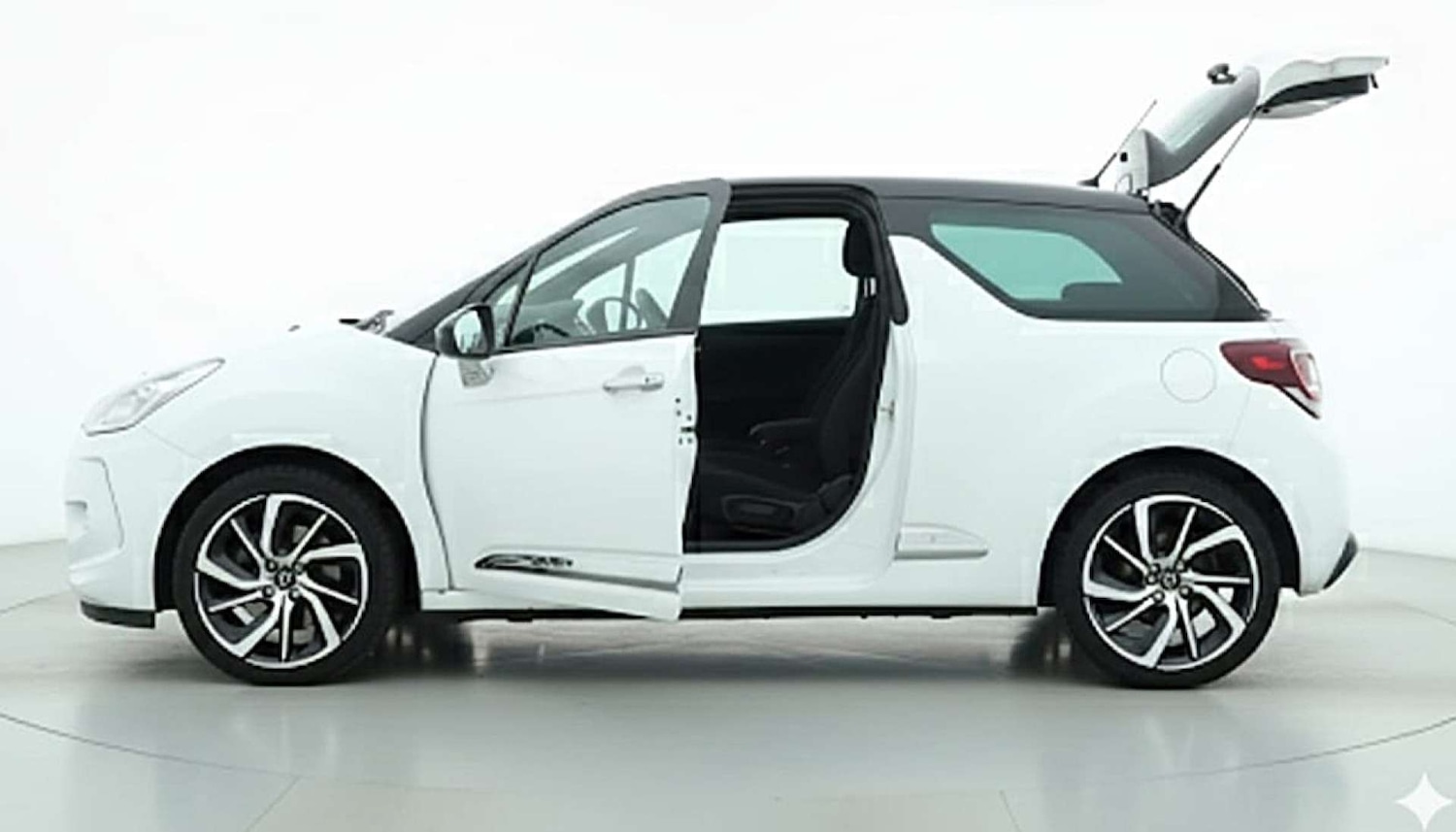 Used Citroen DS3 2014 for sale - 77022675: Photo 11