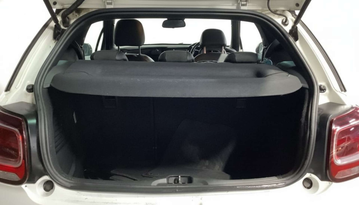 Used Citroen DS3 2014 for sale - 77022675: Photo 17