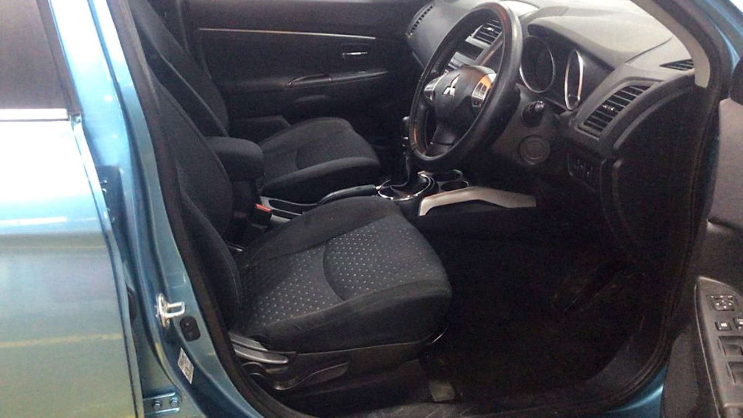 Used Mitsubishi ASX 2011 for sale - 76659854: Photo 13