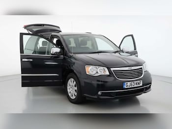 Used Chrysler Voyager 2013 for sale - 76579672: Photo
