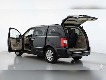 Used Chrysler Voyager 2013 for sale - 76579672: Photo