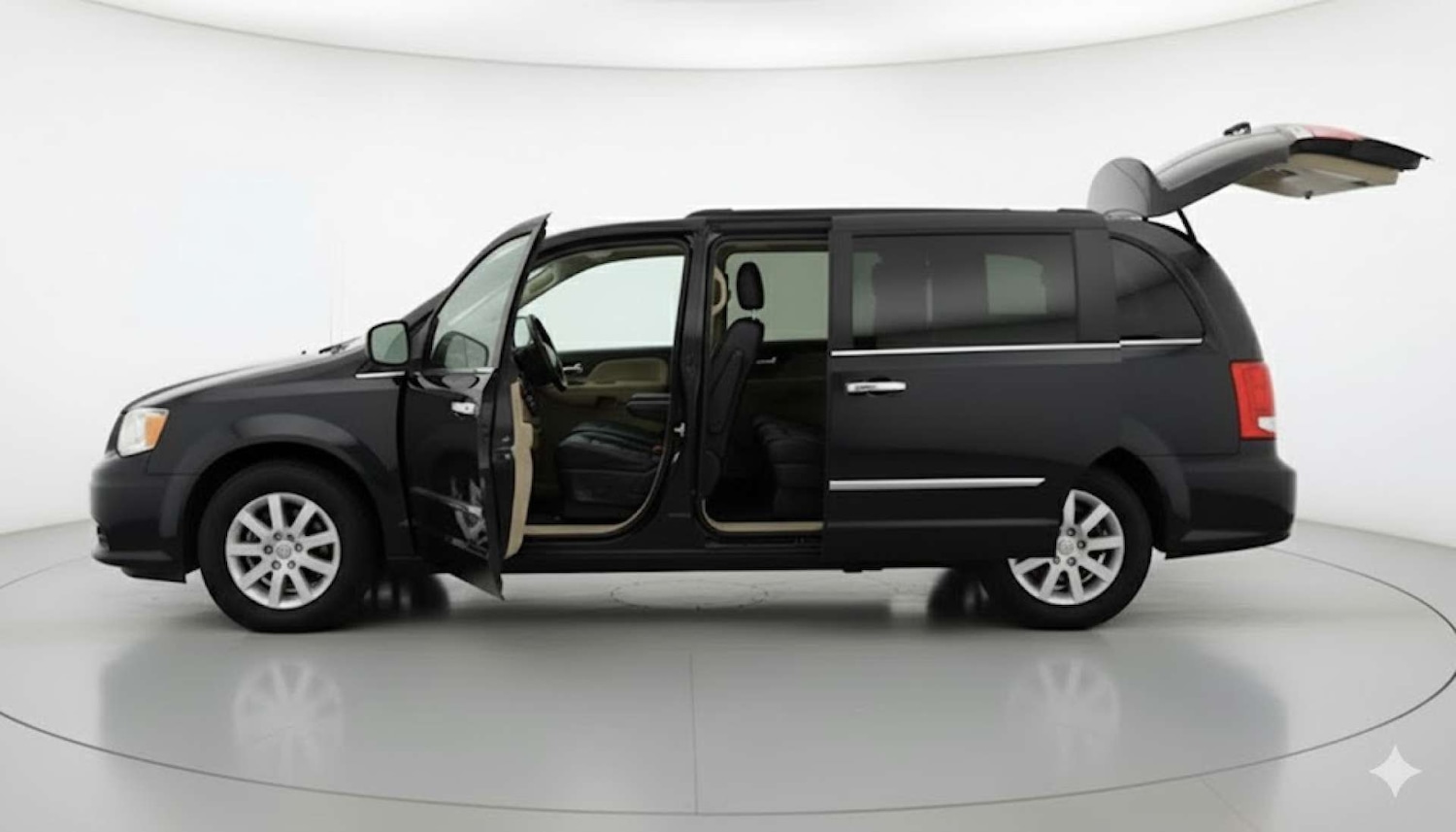 Used Chrysler Voyager 2013 for sale - 76579672: Photo 6