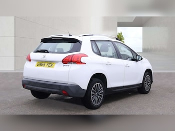 Used Peugeot 2008 2015 for sale - 79399403: Photo