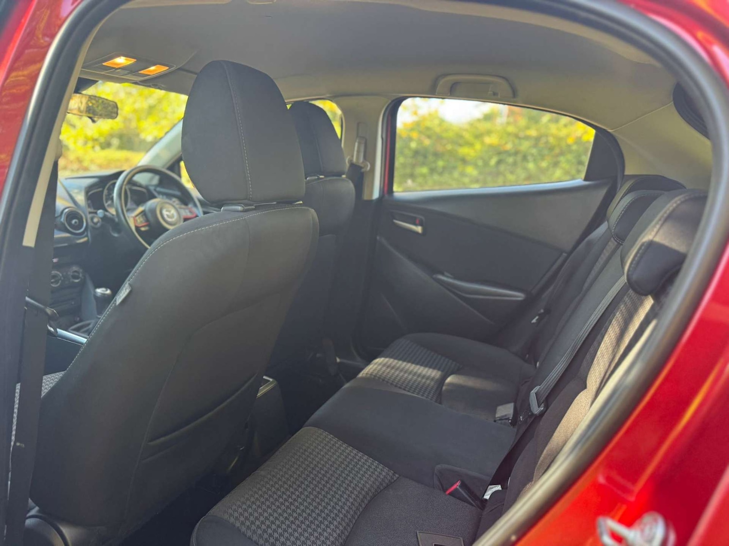 Used Mazda Mazda2 2017 for sale - 76314255: Photo 34