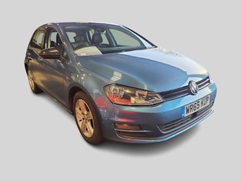 Used Volkswagen Golf 2015 for sale - 77262803: Photo