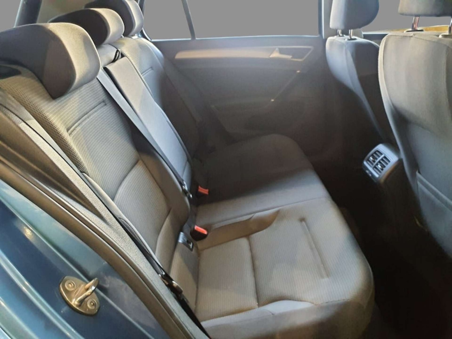 Used Volkswagen Golf 2015 for sale - 77262803: Photo 9