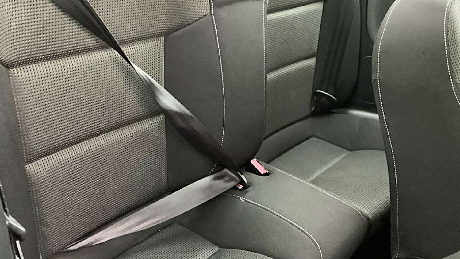 Used Peugeot 207 2011 for sale - 77237218: Photo 28