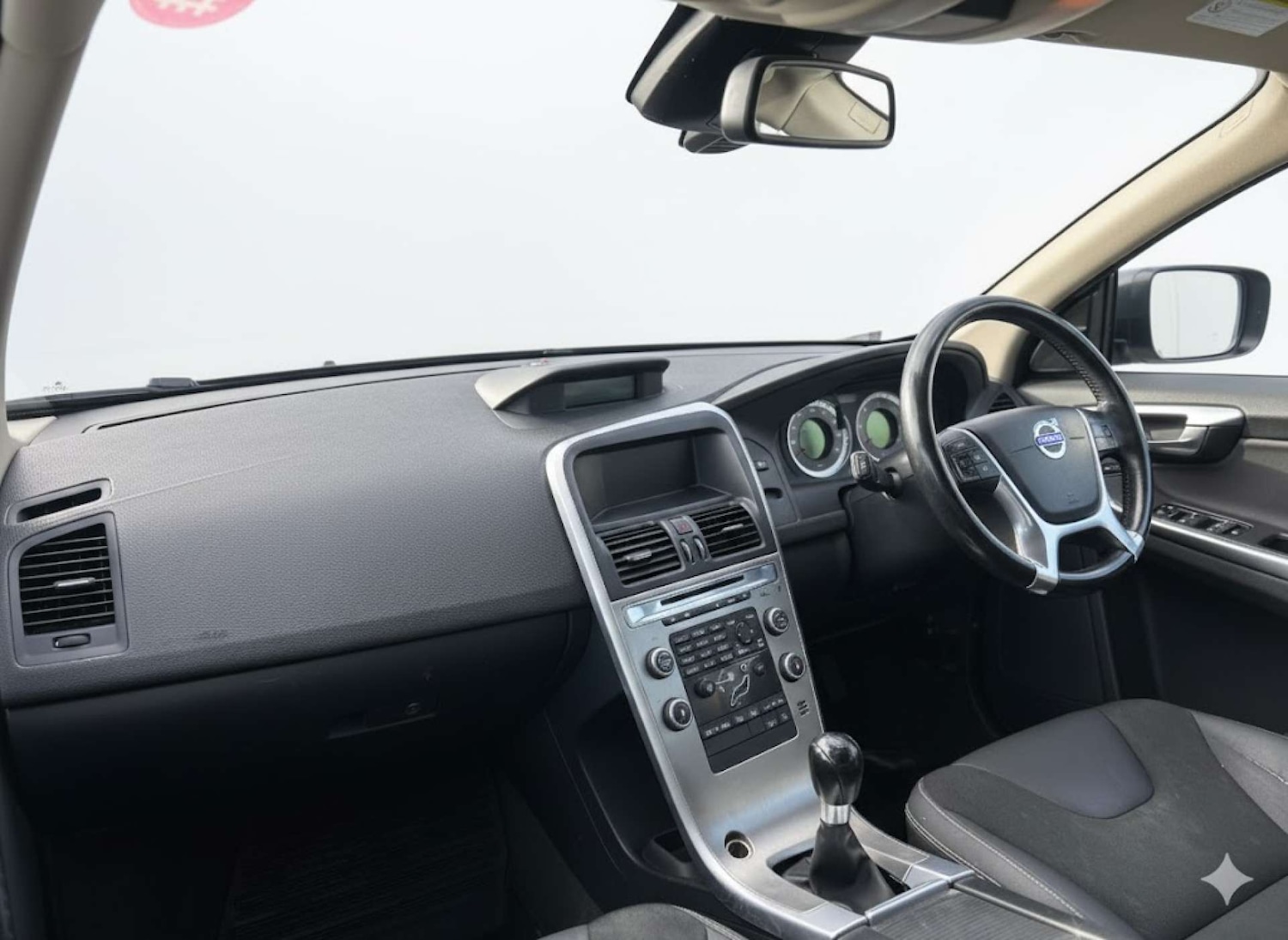 Used Volvo XC60 2010 for sale - 76558394: Photo 8