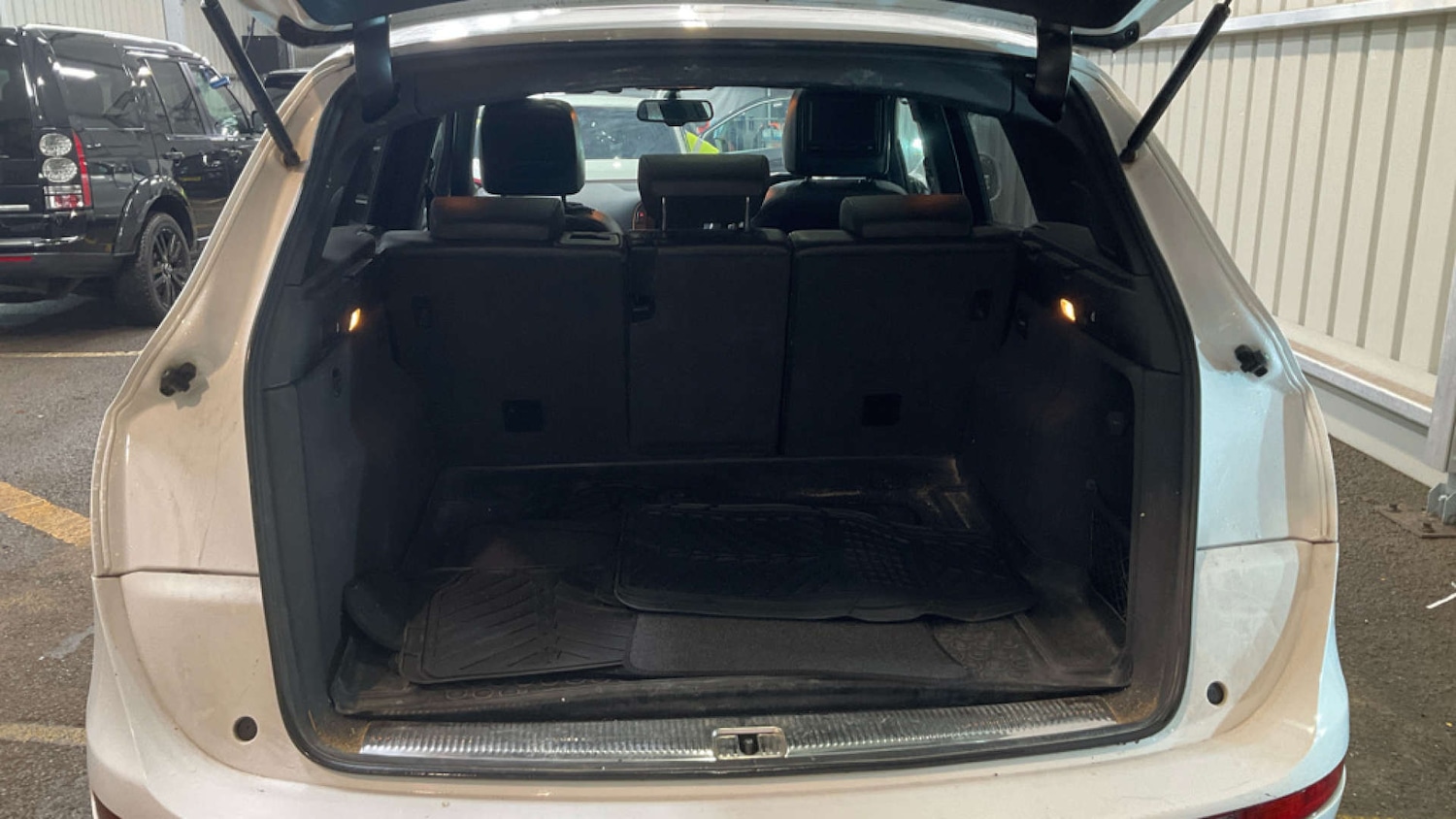 Used Audi Q5 2011 for sale - 76614771: Photo 12