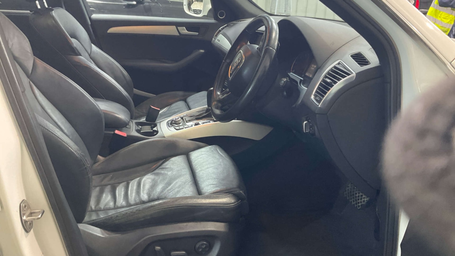 Used Audi Q5 2011 for sale - 76614771: Photo 8