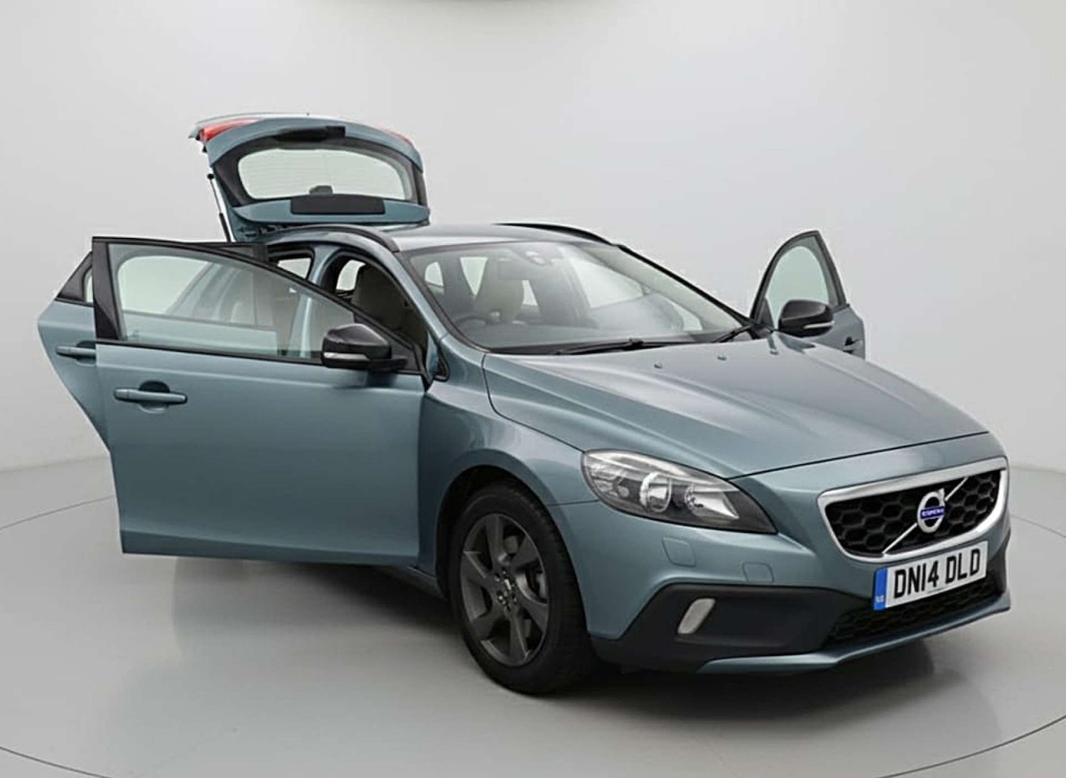 Used Volvo V40 2014 for sale - 77676595: Photo 1