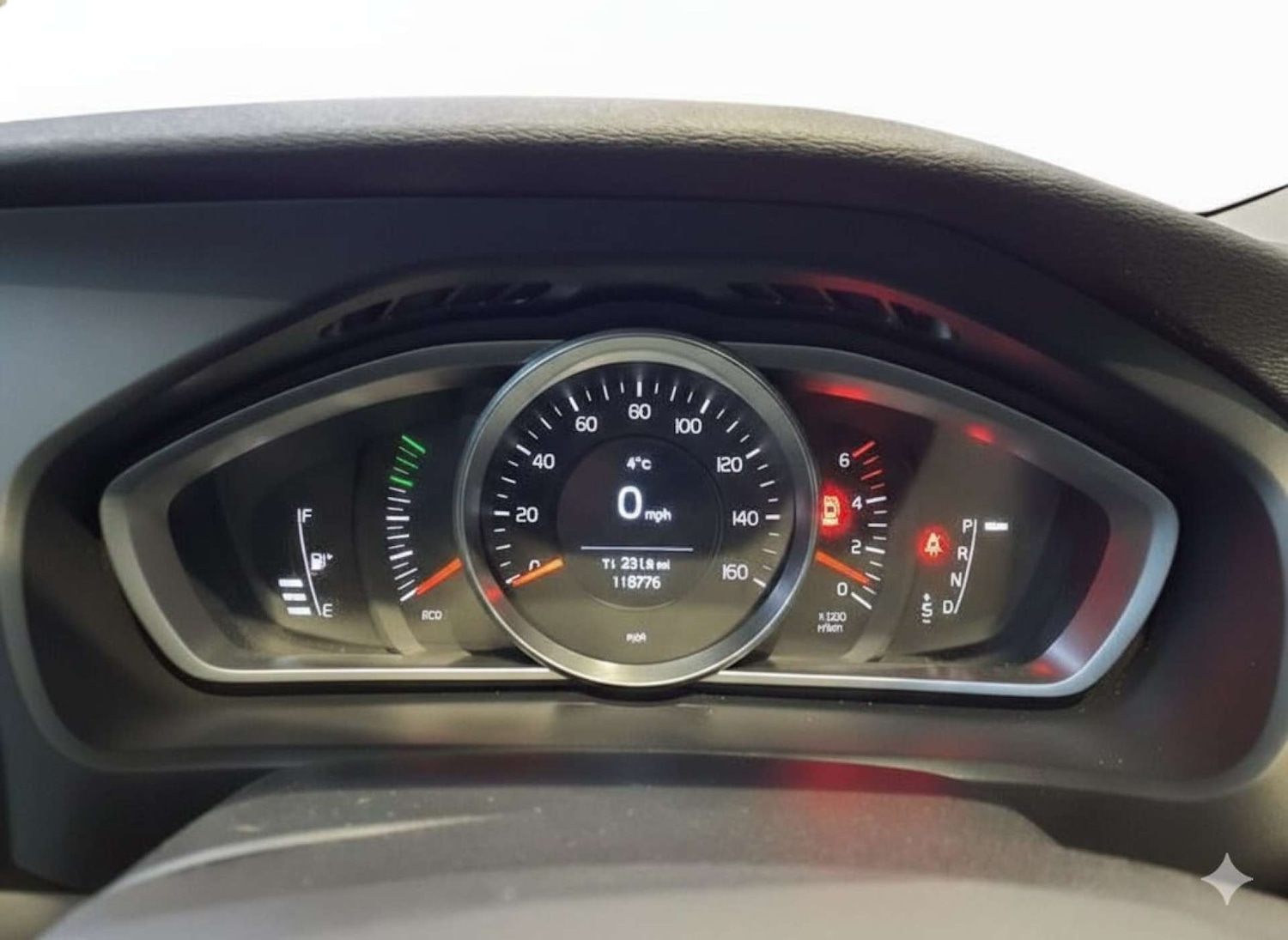 Used Volvo V40 2014 for sale - 77676595: Photo 12