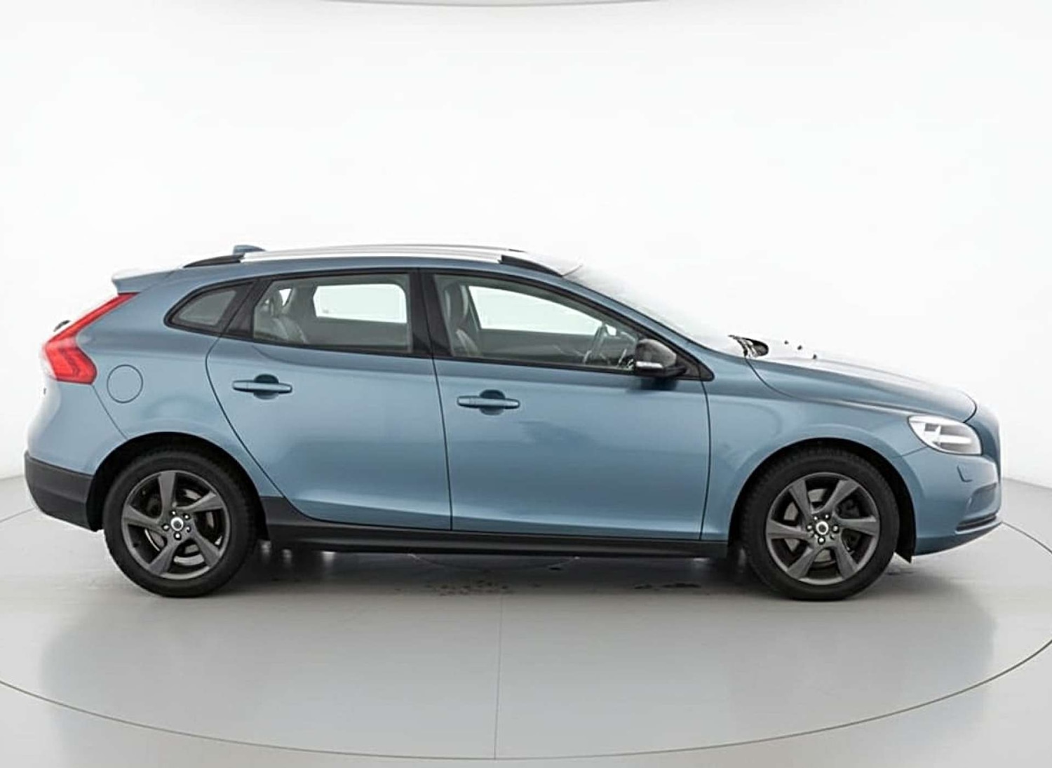 Used Volvo V40 2014 for sale - 77676595: Photo 8