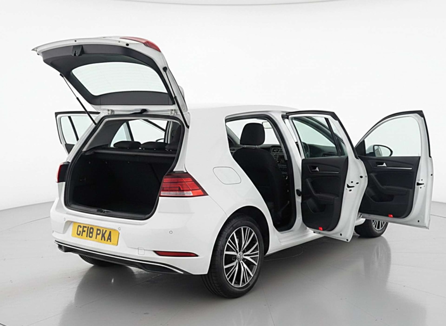 Used Volkswagen Golf 2018 for sale - 77240432: Photo 12