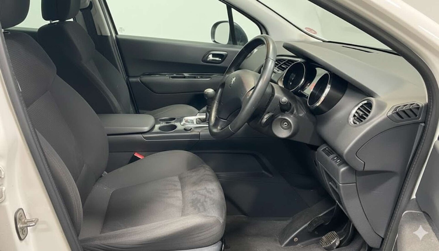 Used Peugeot 3008 2014 for sale - 77420255: Photo 21