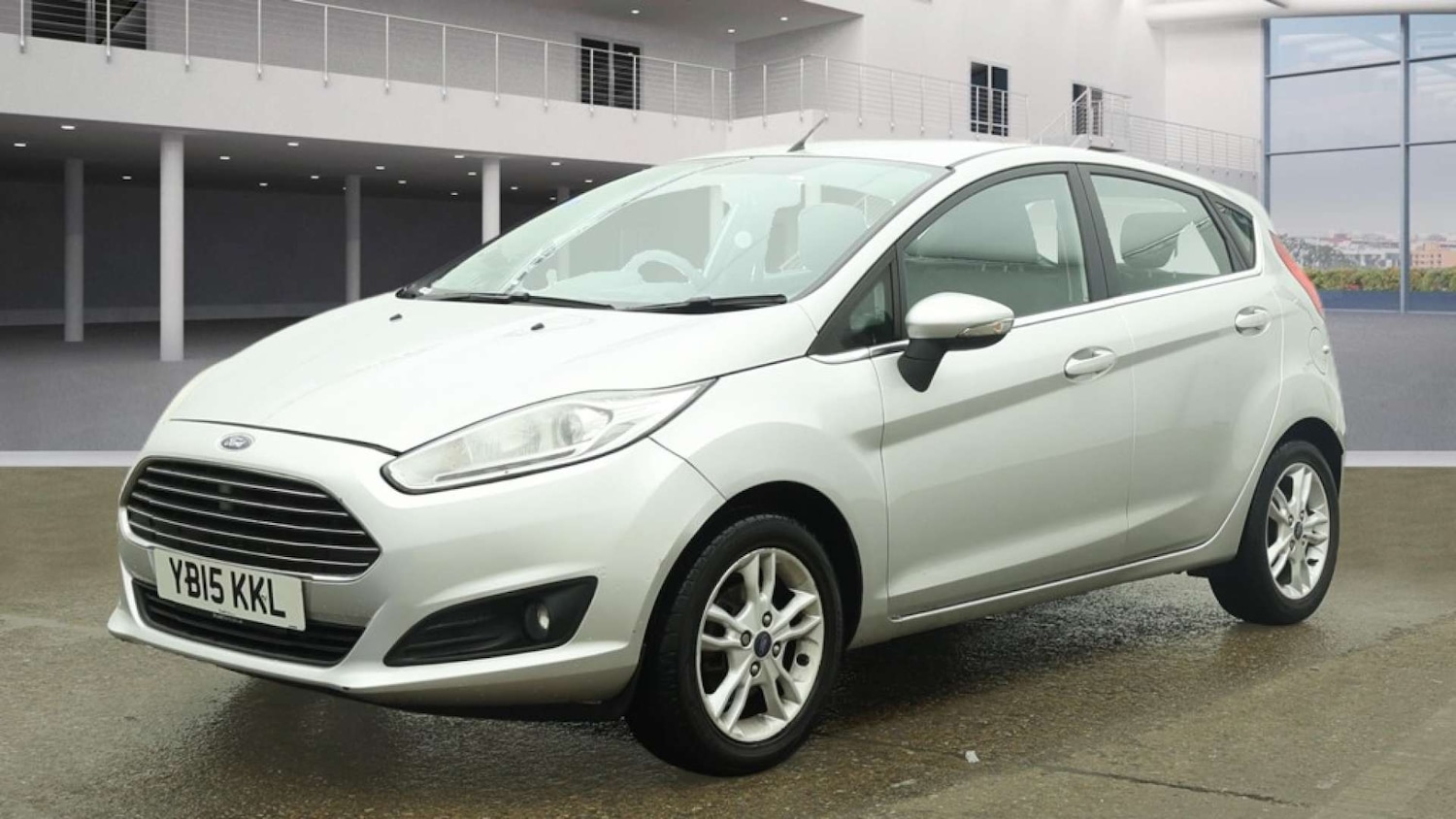 Used Ford Fiesta 2015 for sale - 77228439: Photo 2