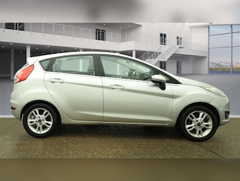 Used Ford Fiesta 2015 for sale - 77228439: Photo