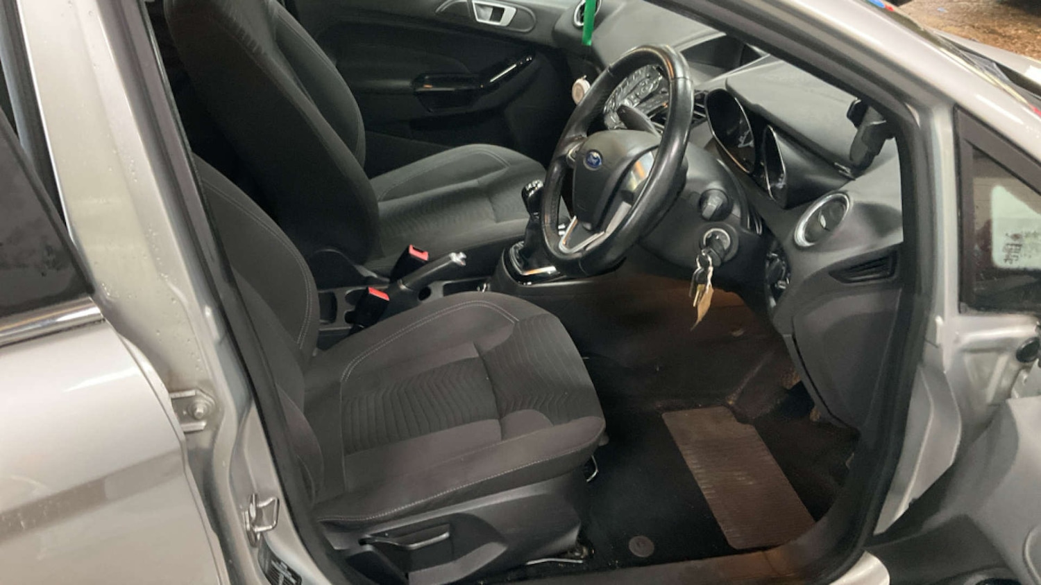 Used Ford Fiesta 2015 for sale - 77228439: Photo 8