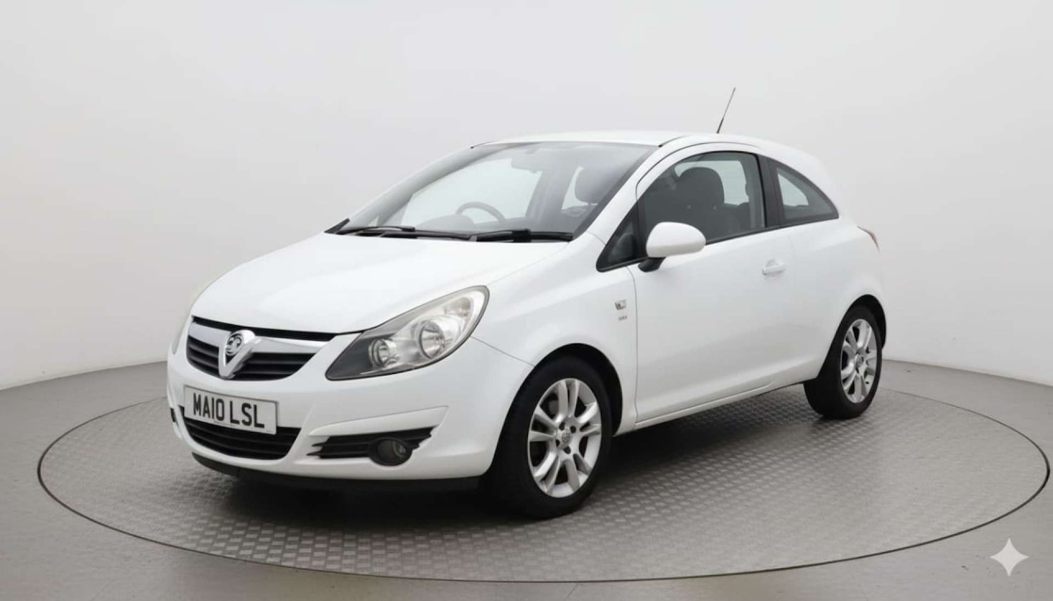 Used Vauxhall Corsa 2010 for sale - 76387472: Photo 2