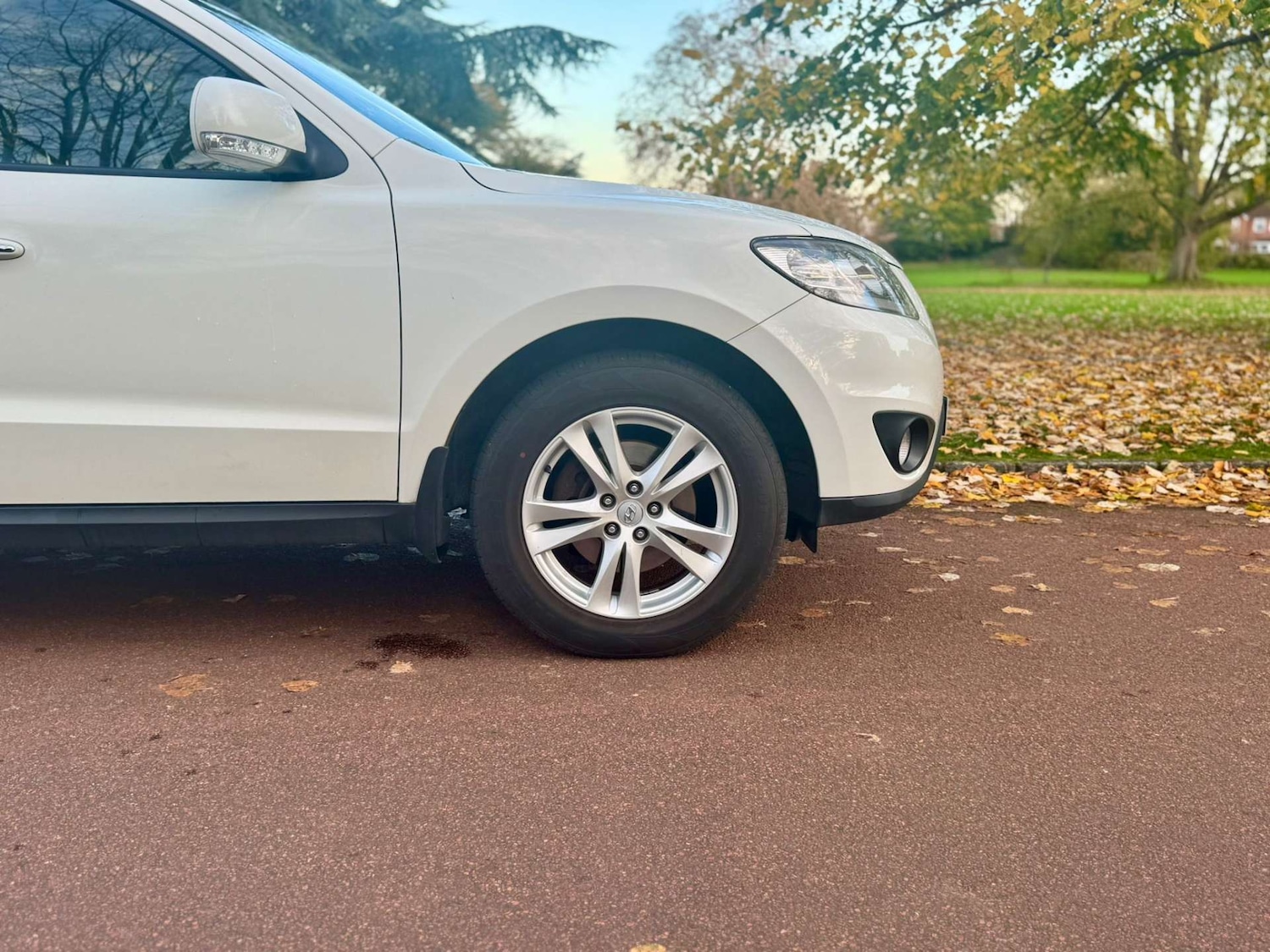 Used Hyundai Santa Fe 2011 for sale - 76544298: Photo 16