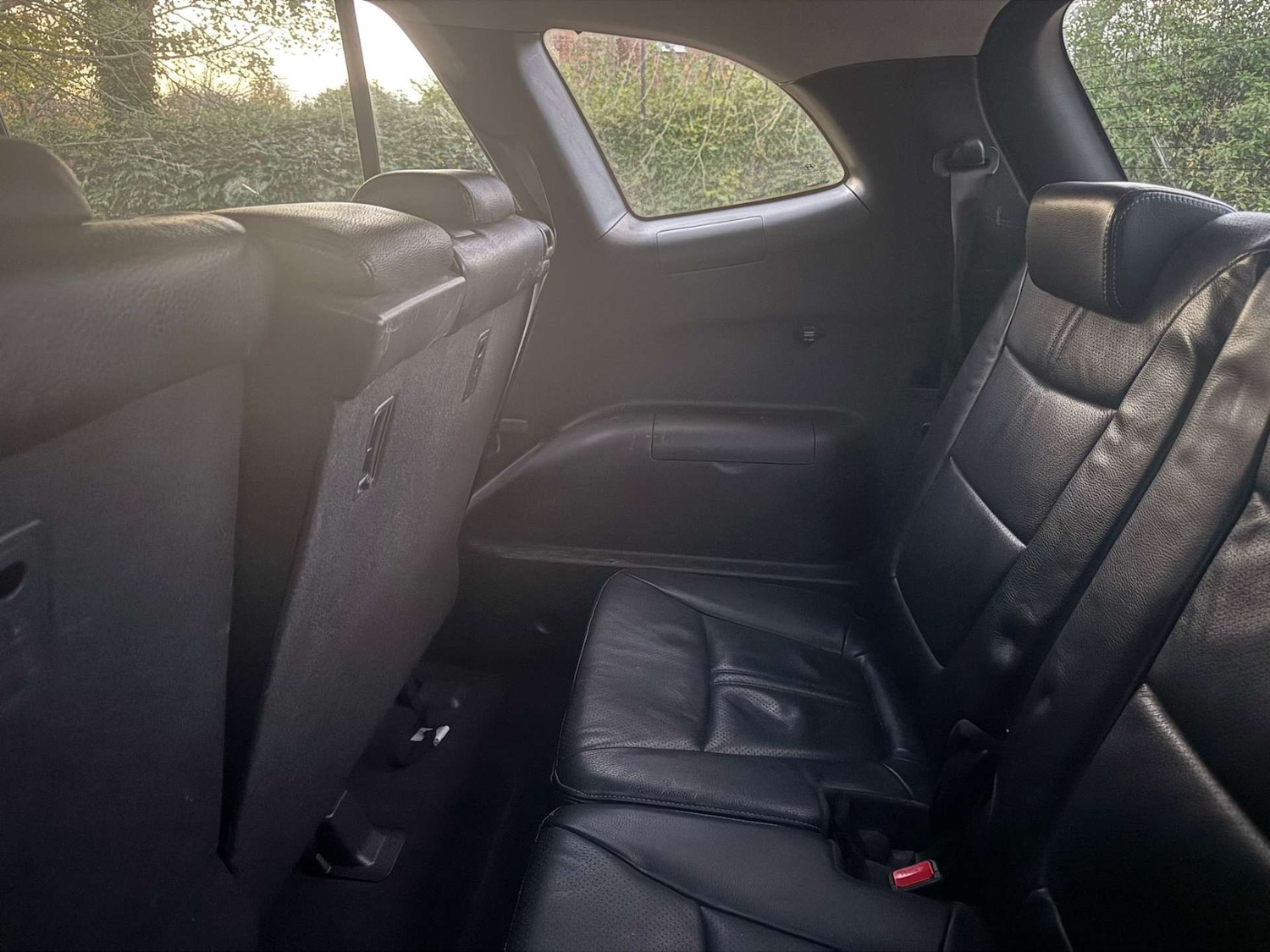 Used Hyundai Santa Fe 2011 for sale - 76544298: Photo 23