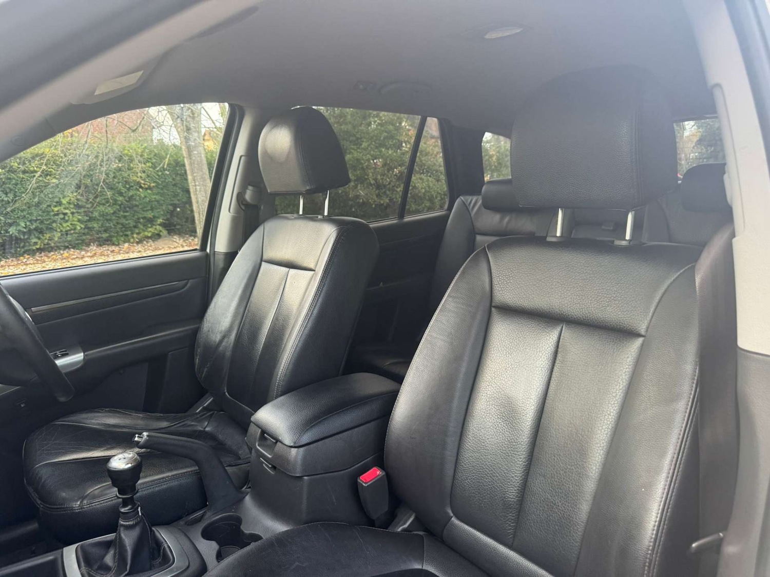 Used Hyundai Santa Fe 2011 for sale - 76544298: Photo 26