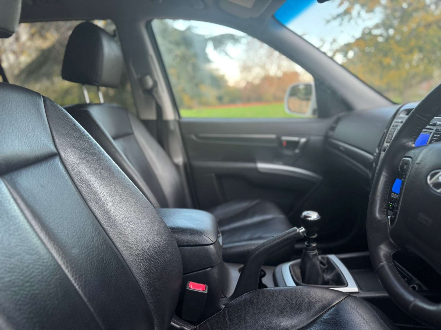 Used Hyundai Santa Fe 2011 for sale - 76544298: Photo 53