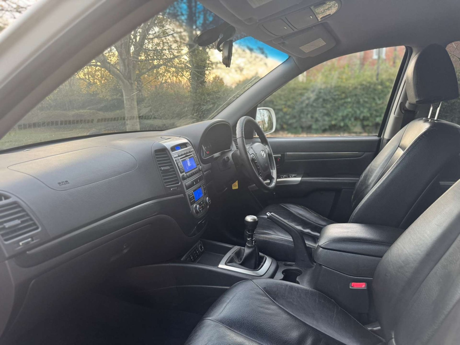 Used Hyundai Santa Fe 2011 for sale - 76544298: Photo 57