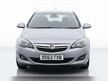 Used Vauxhall Astra 2013 for sale - 77319717: Photo