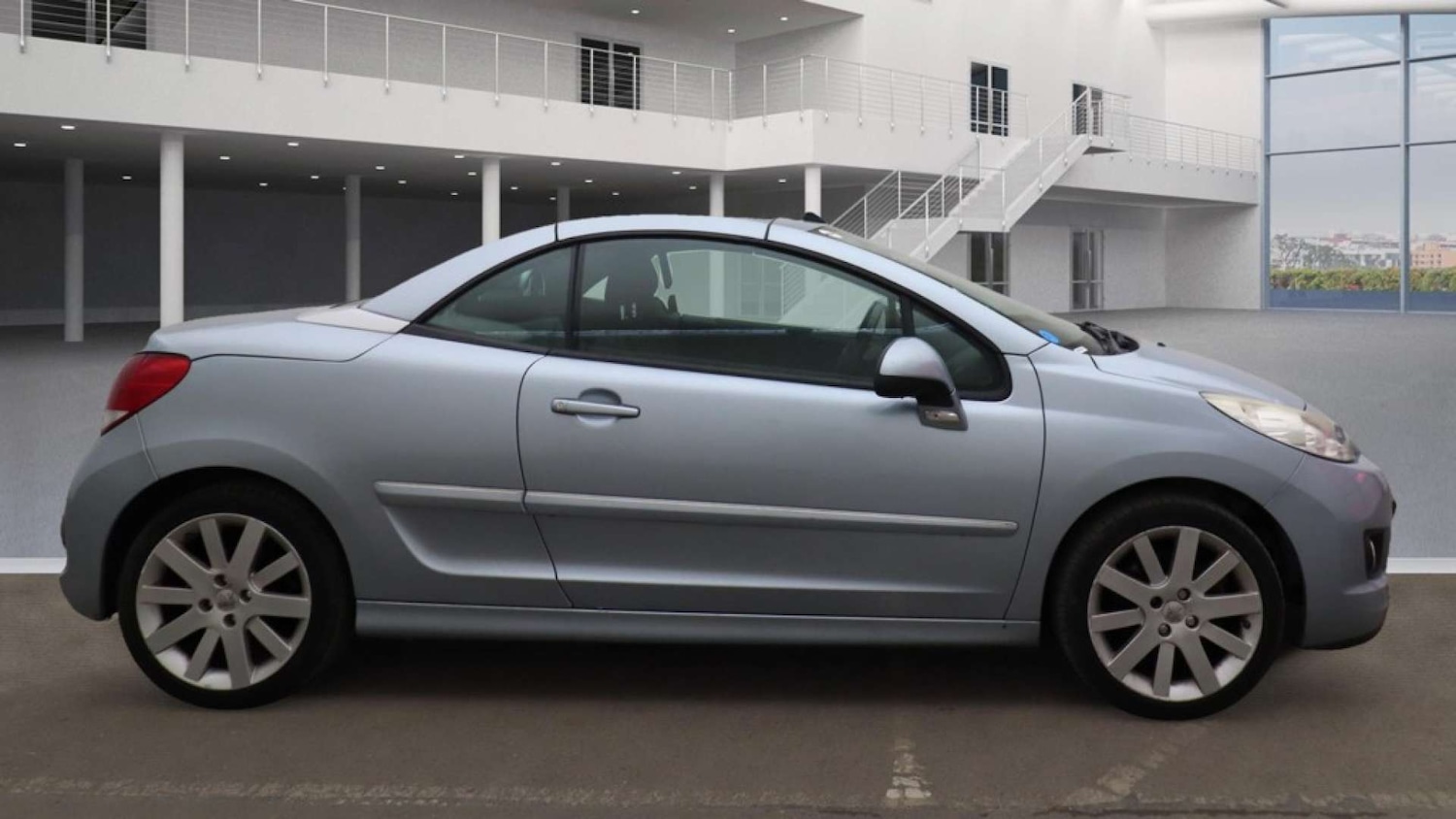 Used Peugeot 207 2011 for sale - 76703566: Photo 5