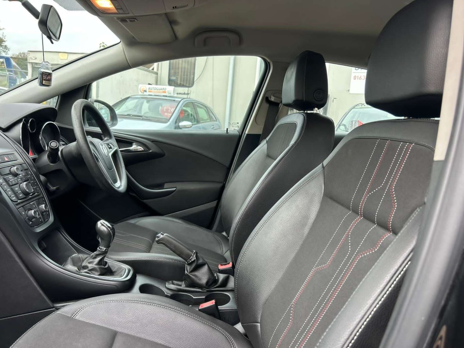 Used Vauxhall Astra 2012 for sale - 76465943: Photo 12