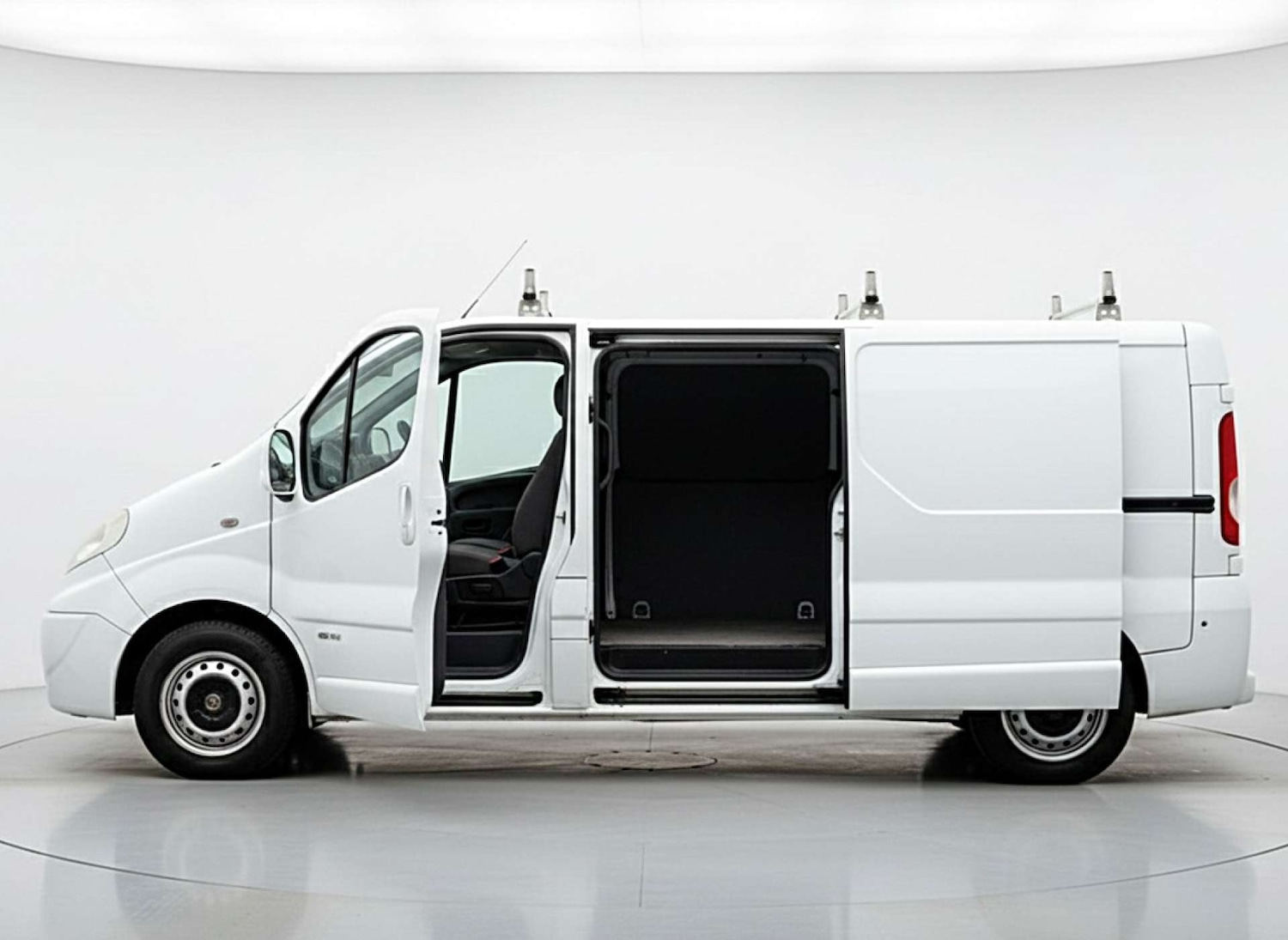 Used Nissan Primastar 2014 for sale - 76600790: Photo 17