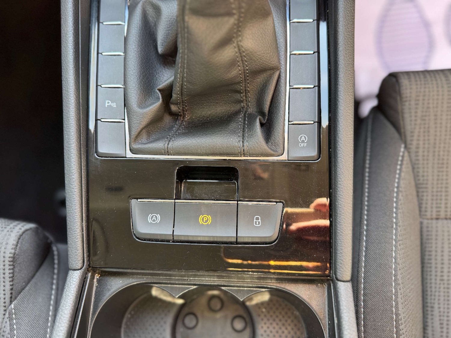 Used Skoda Superb 2019 for sale - 76601620: Photo 60